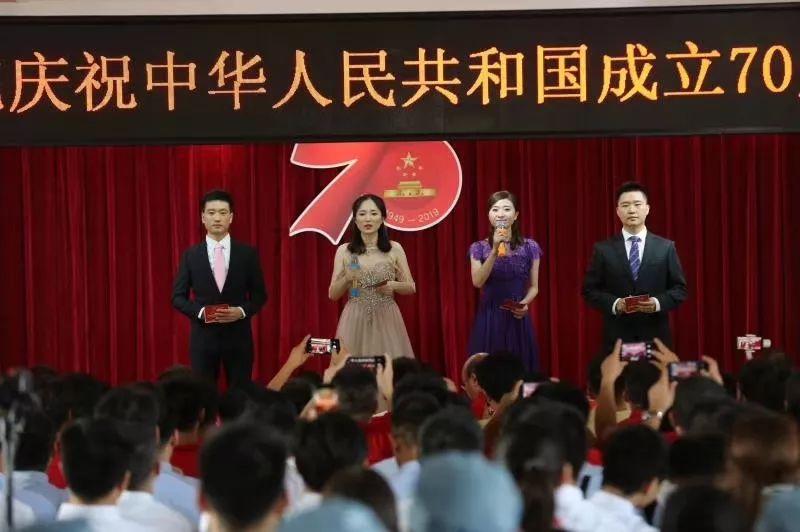 五大公募评市场异动：两因素致核心股指震荡下行 部分领域的细分龙头公司已极具性价比